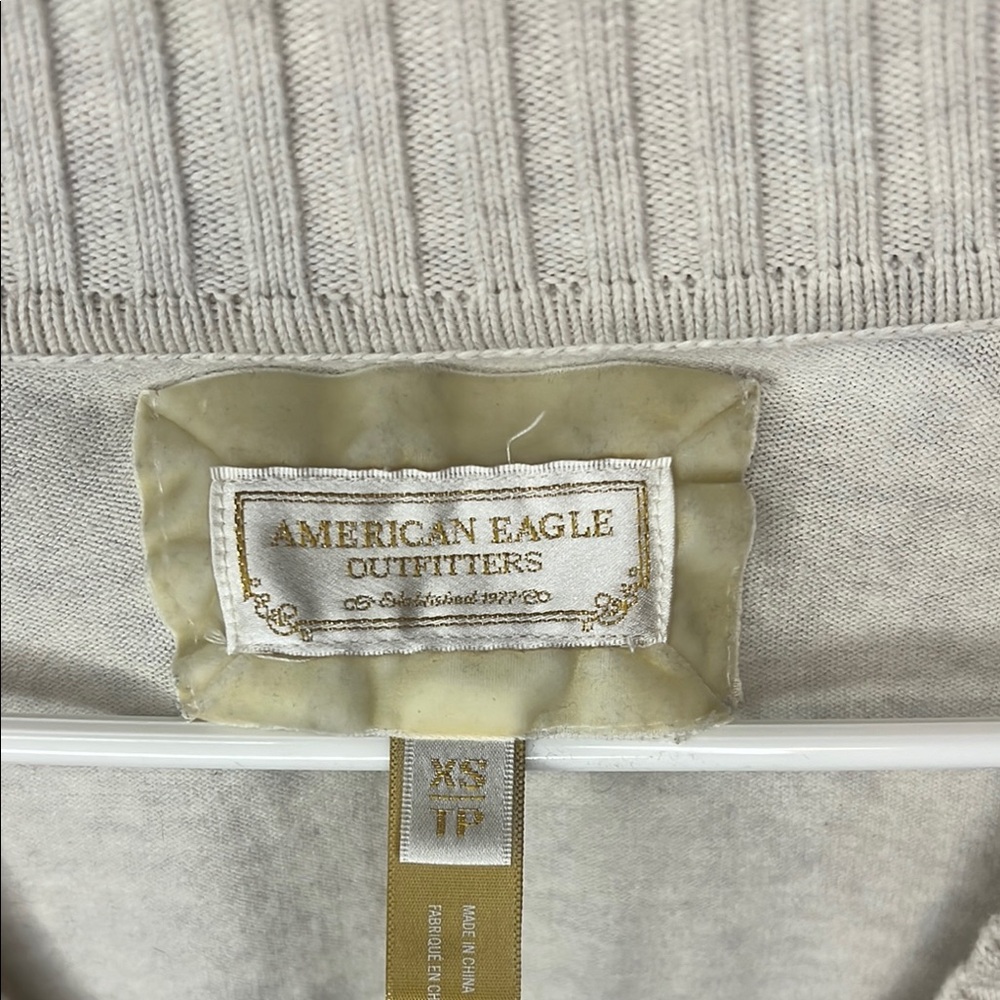 American Eagle Cream V-Neck Sweater - Picture 3 of 3